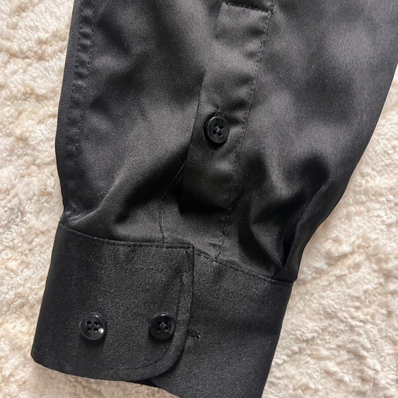 Siliteelon luxury Black satin  Dress Shirt designed in Paris - Picture 4 of 5